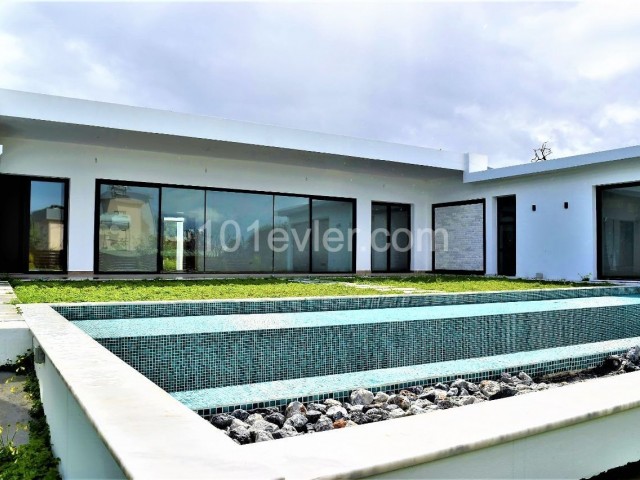 350 m2 Single-Storey 4 + 1 Luxury Villa with Modern Architectural Pool MADE in TURKISH ** 