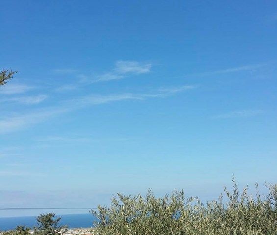 GRUNDSTÜCK ZUM VERKAUF ODER GEGEN BEZAHLUNG MIT HERRLICHEM MEERBLICK IN ZYPERN KYRENIA ALSANCAK ** 