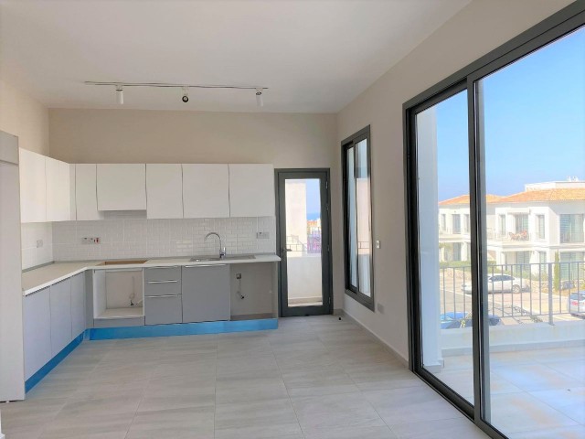 TOP FLOOR APARTMENT IN TOWN HOUSES, THE MOST PRESTIGIOUS SITE OF ALSANCAK IN KYRENIA, CYPRUS ** 