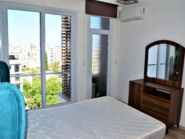 Girne Merkez’de Lüks Eşyalı Geniş 3+1 Kiralık Rezidans