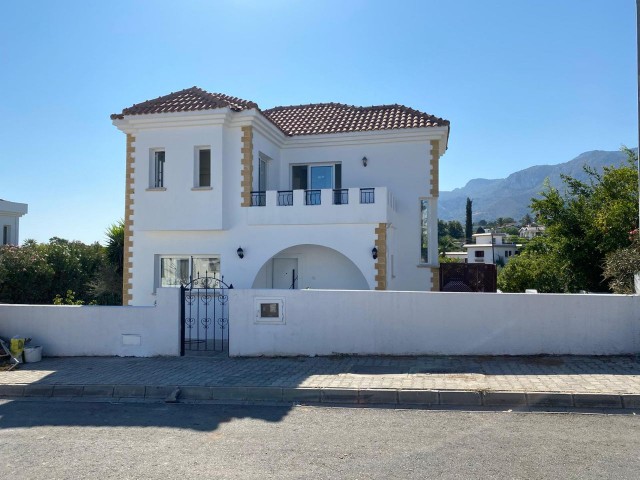 Spacious 3 Bedroom Mediterranean Villa in Kyrenia Ozankoy 