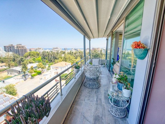 Penthouse zum Verkauf mit herrlichem Meerblick in Kyrenia ** 