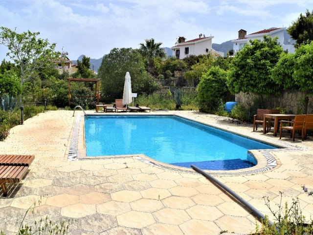 3+1 Villa with Swimming Pool in Bellapais Kyrenia 