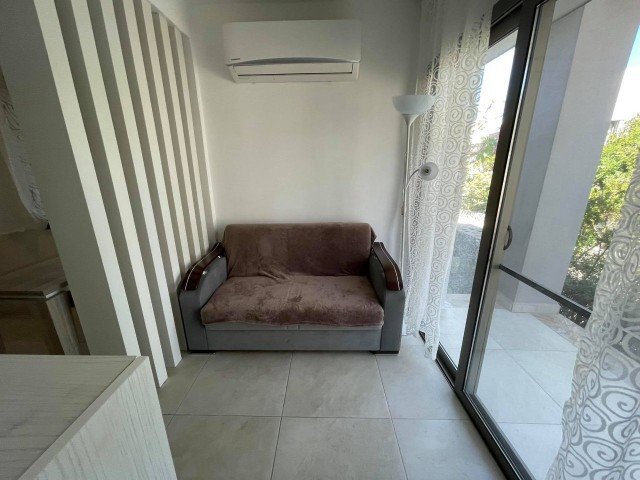 Flat To Rent in Alsancak, Kyrenia