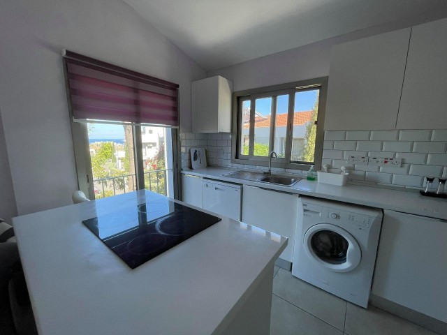 Flat To Rent in Alsancak, Kyrenia