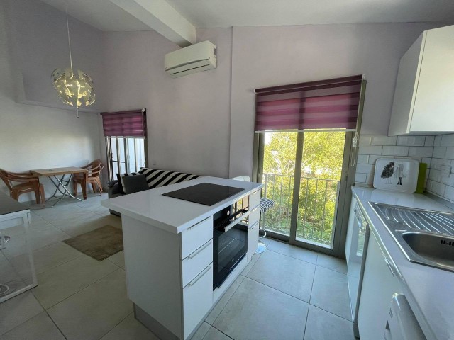 Flat To Rent in Alsancak, Kyrenia