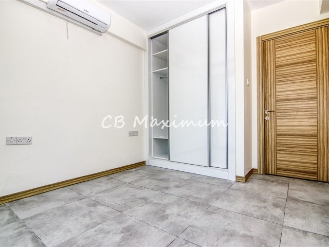 Garden Floor 2+1 Apartment for Sale On the Site in Alsancak ** 