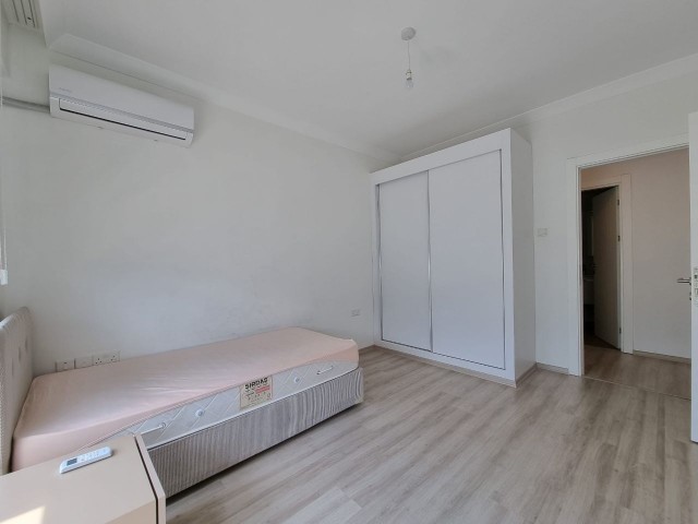 3 + 1 Penthouse Mit Gemeinschaftspool Im Zentrum Von Kyrenia ** 