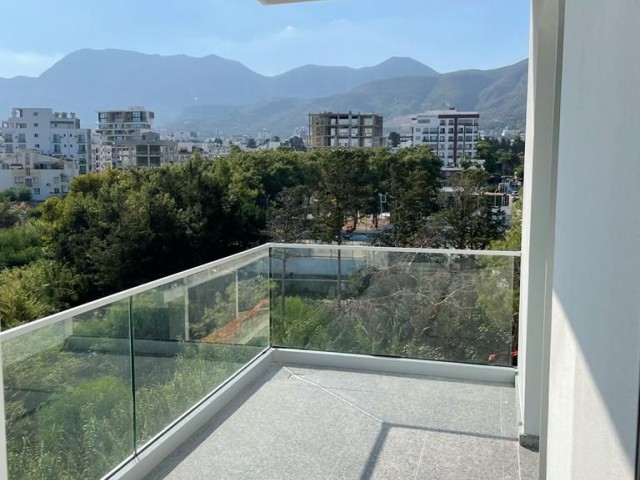 Voll möblierte Luxus-Apartments mit 2+1 und 1+1 Optionen im Zentrum von Kyrenia ** 