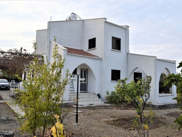 4 Bedrooms Traditional Cypriot House for Rent in Ozankoy Kyrenia 