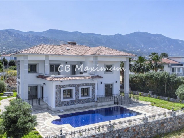 5+1 Villa With Swimming Pool For Sale In Cyprus Kyrenia Alsancak ** 