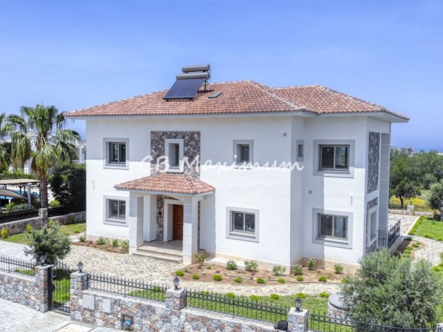 5+1 Villa With Swimming Pool For Sale In Cyprus Kyrenia Alsancak ** 