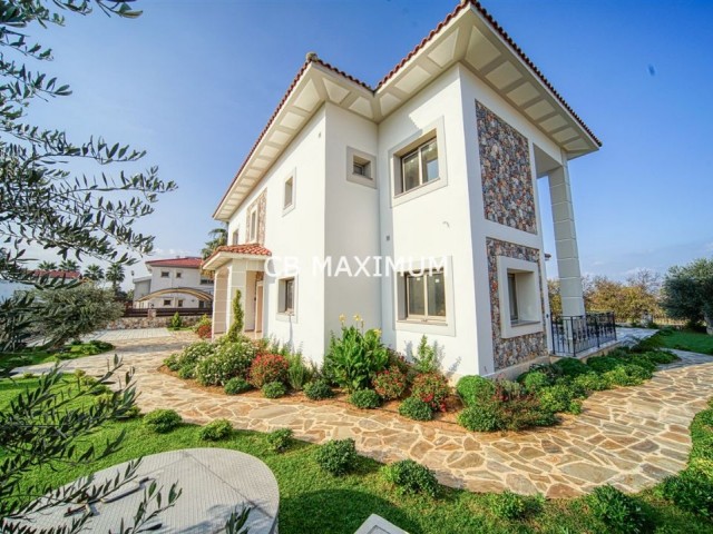 5+1 Villa With Swimming Pool For Sale In Cyprus Kyrenia Alsancak ** 