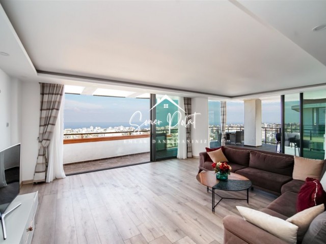 Akacan Elegance'da En Üst Katta Satılık 3+1 Köşe Penthouse/Residence