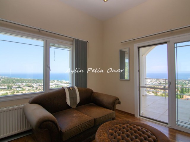 Zypern Kyrenia Edremit Zu Verkaufen 4 + 1 Villa Mit Meerblick ** 