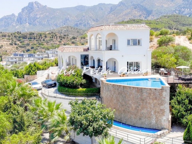 Zypern Kyrenia Edremit Zu Verkaufen 4 + 1 Villa Mit Meerblick ** 