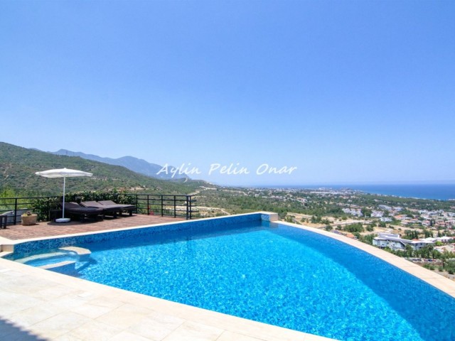 Zypern Kyrenia Edremit Zu Verkaufen 4 + 1 Villa Mit Meerblick ** 