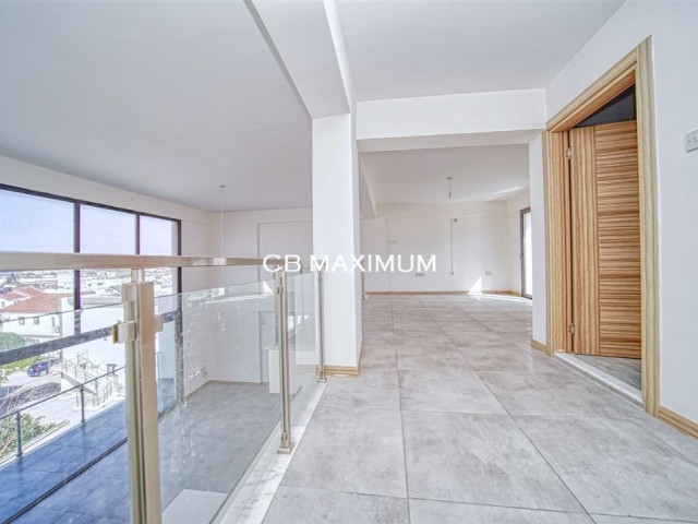 STUNNING DUBLEX PENTHOUSE IN A SITE IN ALASANCAK !!! ** 