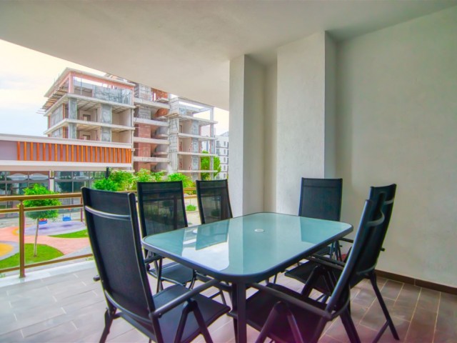 Girne Merkezde Elegance Sitesinde Eşyalı 2+1 Daire 