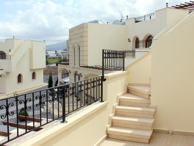 2+1 SEHR PRIVATE WOHNUNG MIT HERRLICHEM MEERBLICK IN ZYPERN KYRENIA ESENTEPEDE ** 