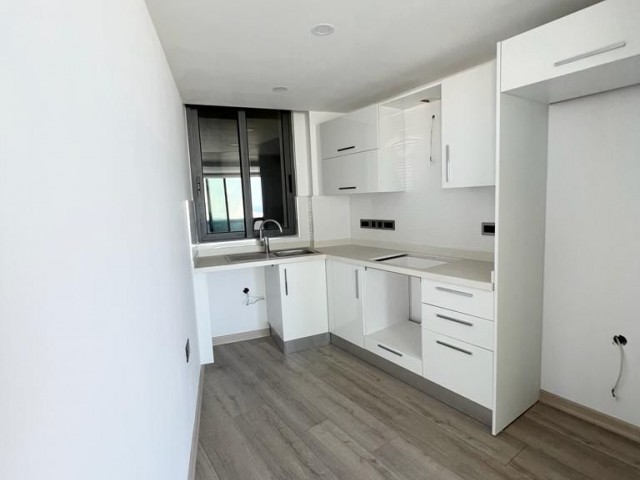 Residenz 2 + 1 Wohnung zum Verkauf mit Meerblick in Kyrenia ** 