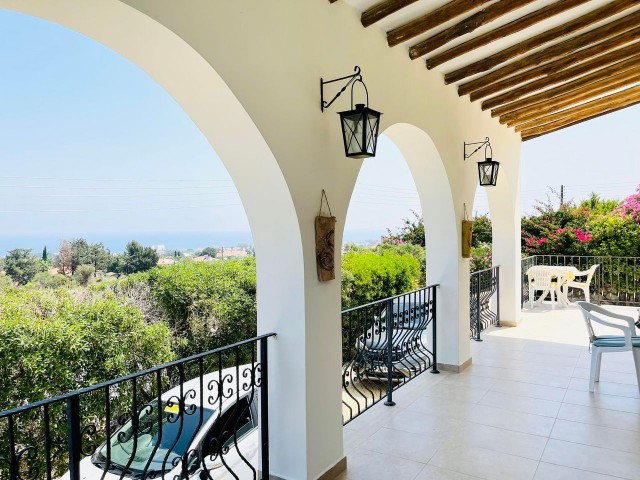 ONE-STOREY VILLA WITH A MAGNIFICENT UNINTERRUPTED SEA VIEW IN KYRENIA LAPTA, CYPRUS ** 