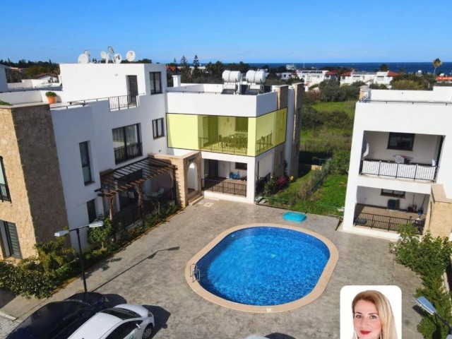 Zypern Kyrenia Olivenhain TE NET 100 M2 Gelegenheit Preis 2+1 obere Etage Wohnung mit privater Terrasse ** 