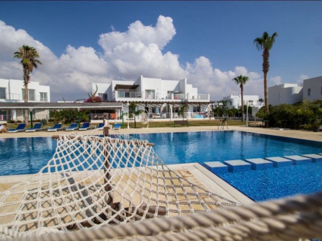 APARTMENTS NEAR THE SEA IN CYPRUS LONG BEACH ARE READY FOR DELIVERY IN INSTALLMENTS OF 48 MONTHS ** 