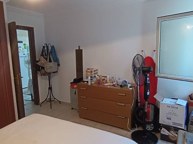 Türkische Kokanli 1 + 1 Wohnung Auf Dem Gelände Mit Pool Im Zentrum Von Kyrenia! £57.500 ** 