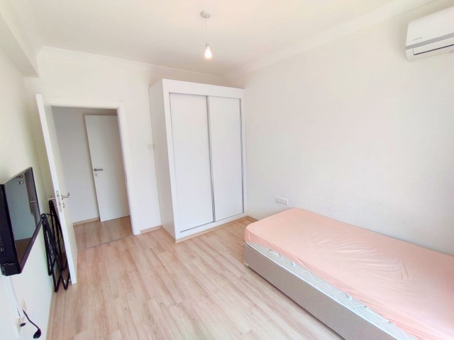 Ensuite 3 Schlafzimmer Penthouse Zur Miete Im Zentrum Von Kyrenia ** 