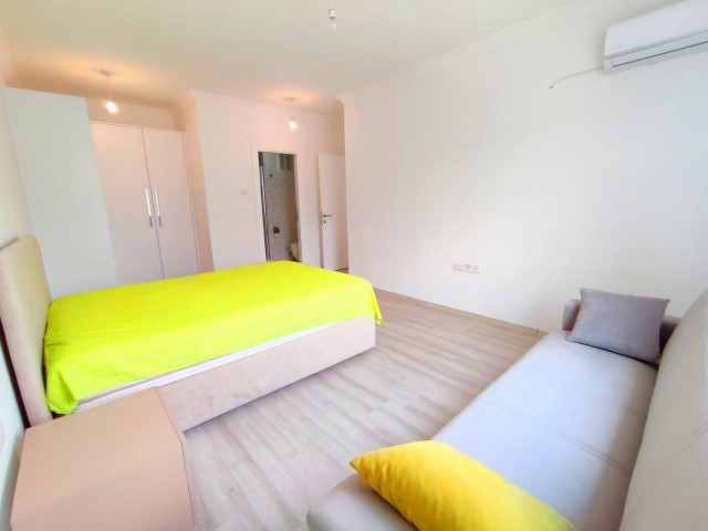 Ensuite 3 Schlafzimmer Penthouse Zur Miete Im Zentrum Von Kyrenia ** 