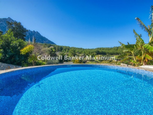 Breathtaking 5 Bedroom Villa for Rent in Kyrenia Karmide (Private Portfolio) ** 