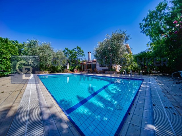 3+1 Villa mit privatem Pool in Kyrenia Ozanköy zu verkaufen ** 