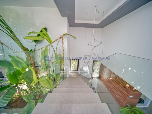 Preisgekrönte Design 4 + 1 Villa Zum Verkauf In Zypern Kyrenia ** 