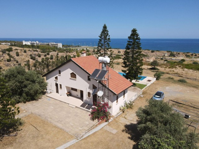 Einzige autorisierte Zypern Kyrenia CHATALKÖY de FUL KESMEZ 6931 m2 Grundstück mit Meerblick 4 + 1 sehr privates Bauernhaus ** 