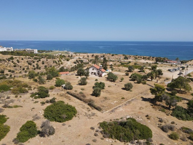 Einzige autorisierte Zypern Kyrenia CHATALKÖY de FUL KESMEZ 6931 m2 Grundstück mit Meerblick 4 + 1 sehr privates Bauernhaus ** 