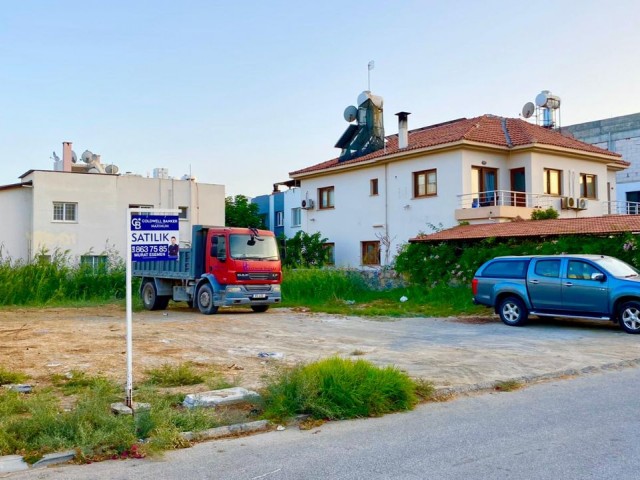 GRUNDSTÜCKE ZUM VERKAUF IN ZYPERN NICOSIA YENIKENT REGION GEEIGNET FÜR DEN VILLENBAU