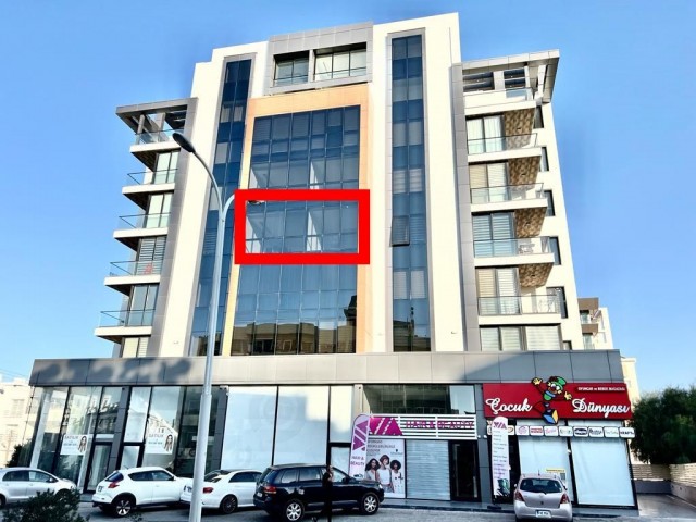 1+1 Wohnung zum Verkauf mit Meerblick im Zentrum von Kyrenia