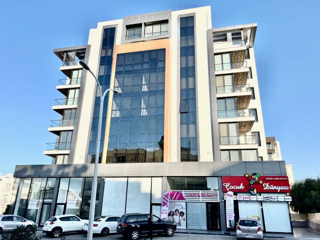 Girne Merkezde Deniz Manzaralı  Satılık  1+1 Daire 