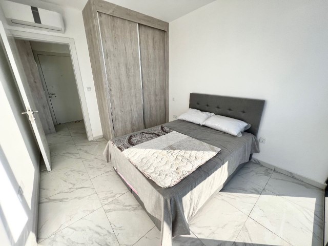 Girne Merkezde Deniz Manzaralı  Satılık  1+1 Daire 