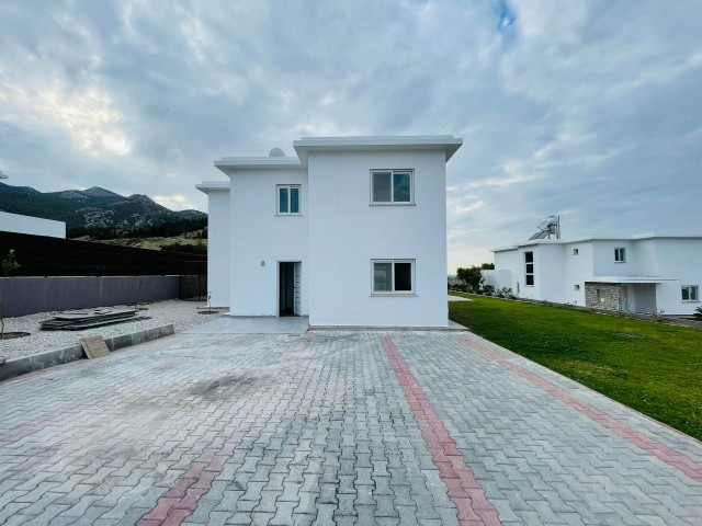 3+1 VERY SPECIAL VILLA WITH POOL WITH UNBEATABLE SEA VIEW IN OZANKOY, CYPRUS GIRNE