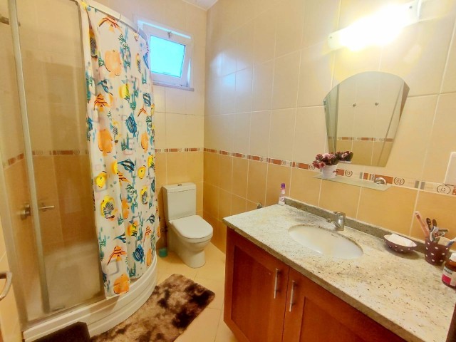 Girne Laptada Geniş Alanlı Full Deniz Manzaralı Ensuite 2+1 Daire 