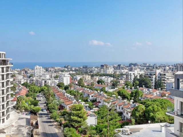 2+1 Luxuswohnung zur Miete im Zentrum von Kyrenia, geeignet für Gewerbezwecke