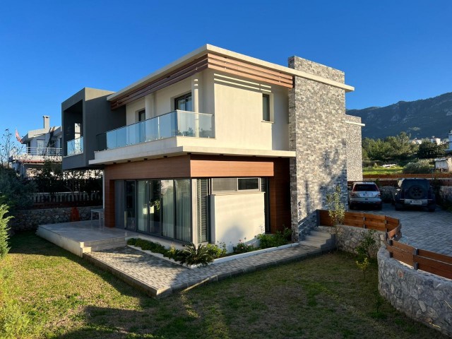 Villa For Sale in Çatalköy, Kyrenia