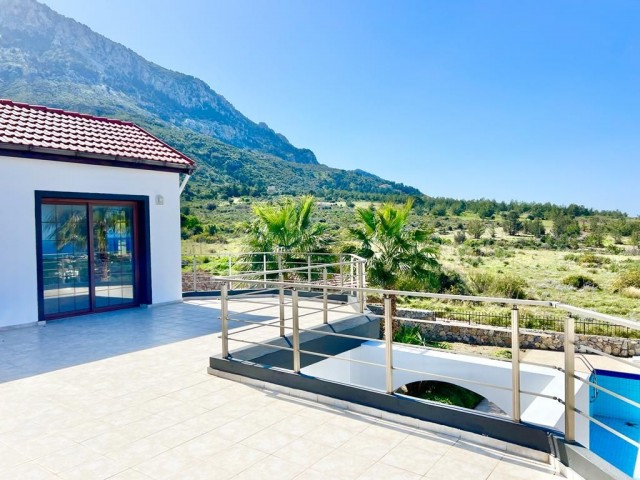 4+1 Pool Villa For Sale With Magnificent Views In Lapta