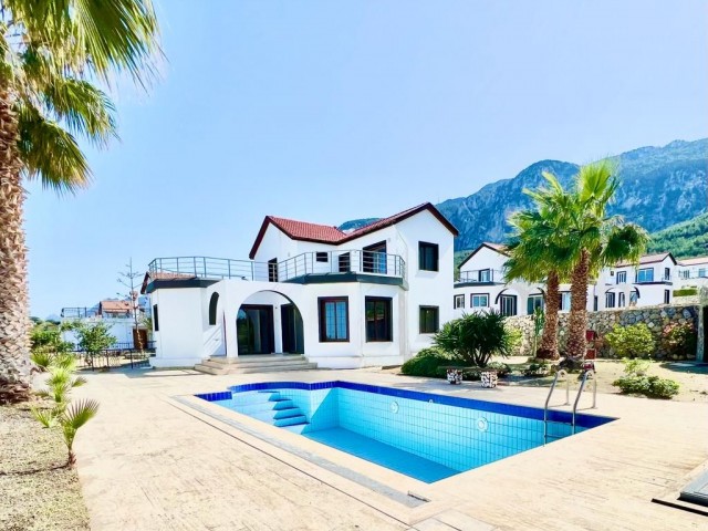 4+1 Pool Villa For Sale With Magnificent Views In Lapta