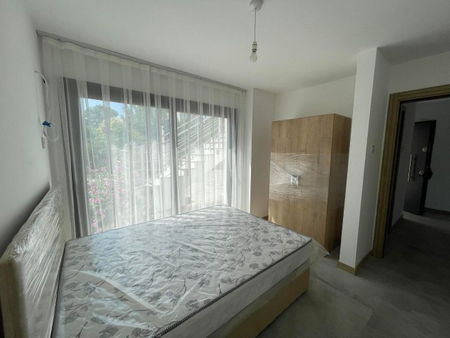 Flat To Rent in Alsancak, Kyrenia