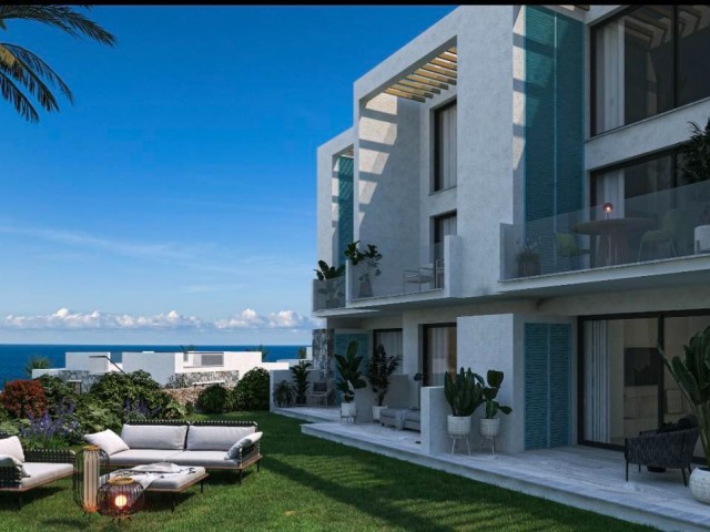 Kıbrıs Girne Esentepe de Denize 250 metre Benzersiz Ödeme Planlı 1+1 Penthouse Dublex Daireler