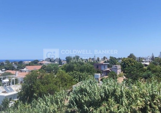 2+1 Flat for Sale in a Complex with Pool in Girne Lapta