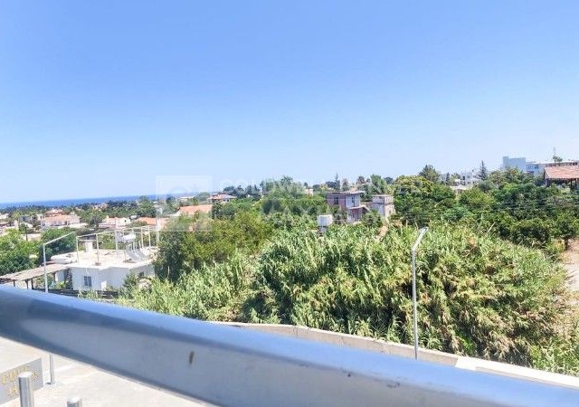 2+1 Flat for Sale in a Complex with Pool in Girne Lapta